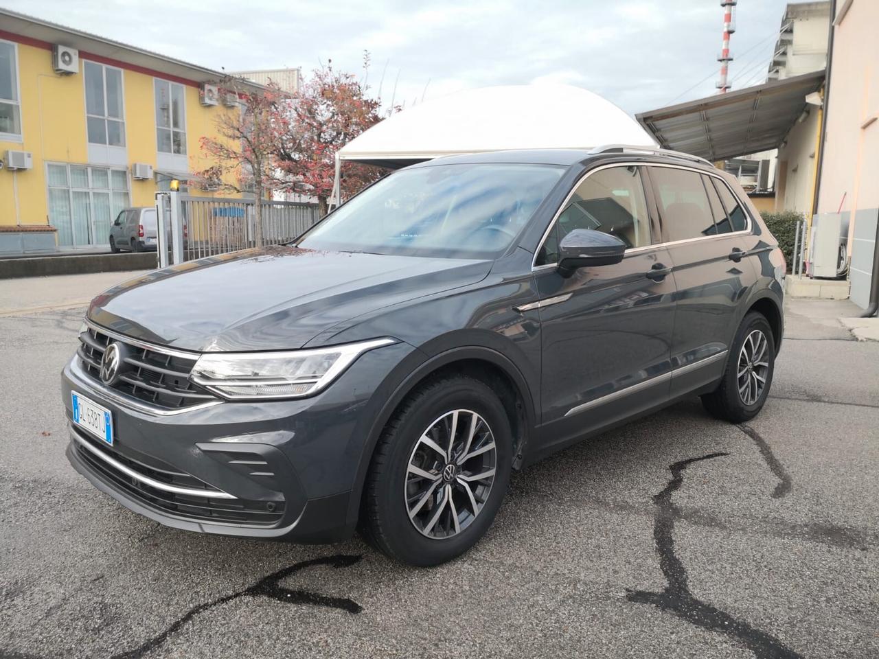 Volkswagen Tiguan 1.5 TSI 150 CV DSG ACT Life ***COCKPIT DISPLAY***