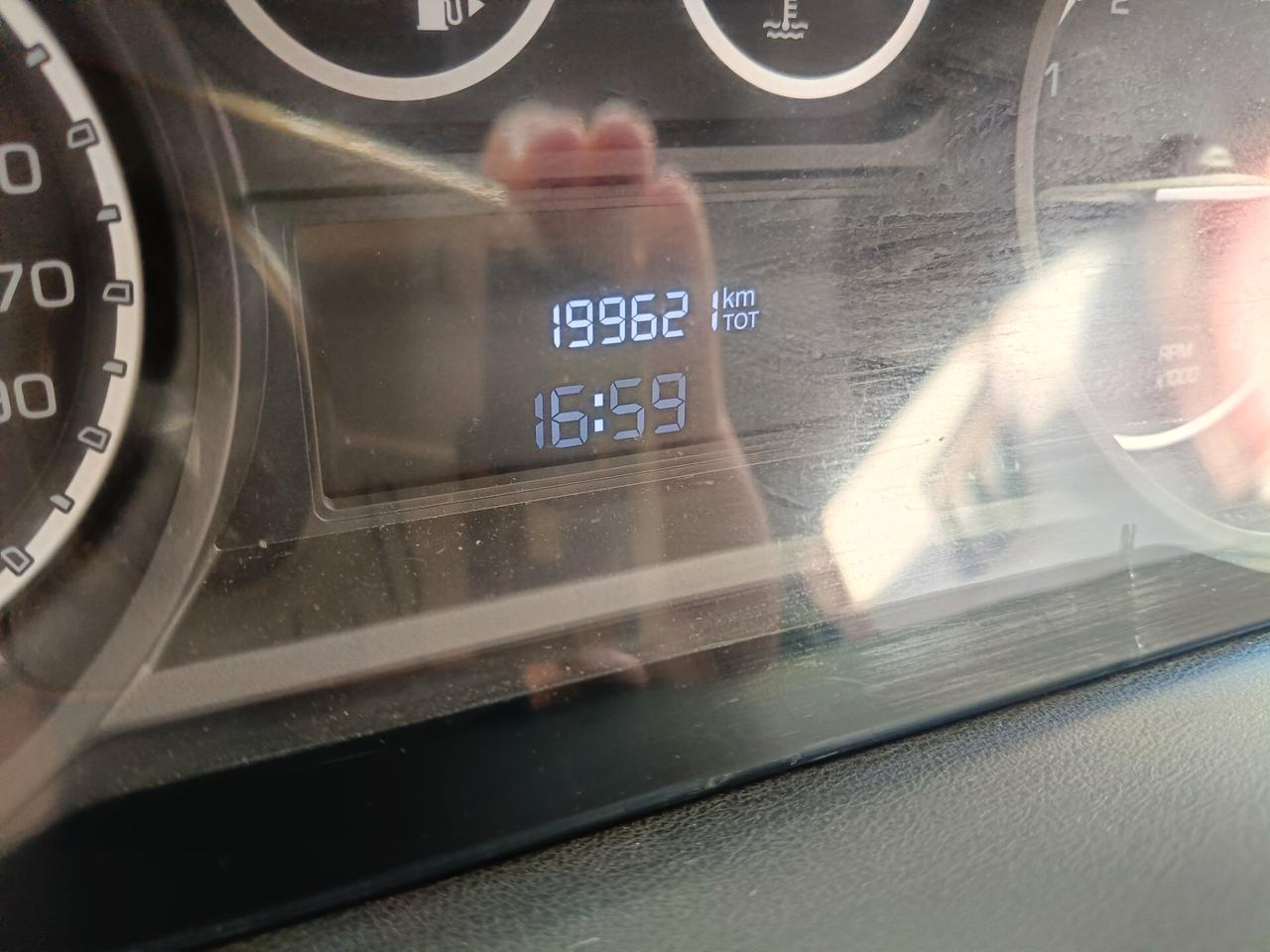 LANCIA YPSILON 900 BENZ/METANO-NEOPATENTATI-Euro5900