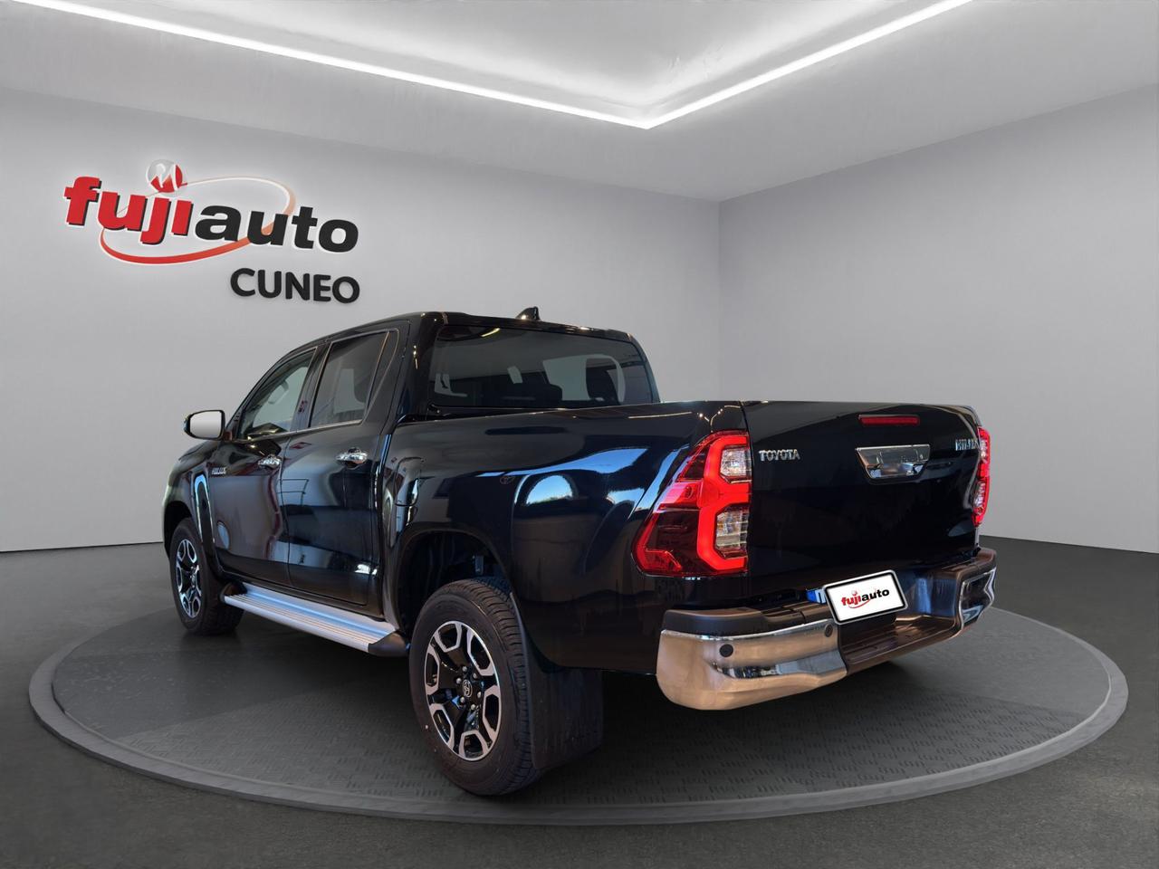 Toyota Hilux - MY25 Double Cab Executive 48V 2.8D