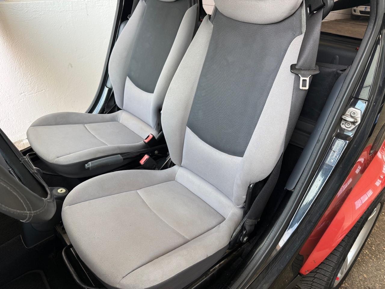 Smart ForTwo 700 coupé pure (37 kW)