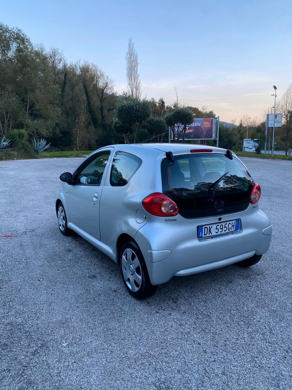 Toyota Aygo 1.0 12V VVT-i 3 porte Sol