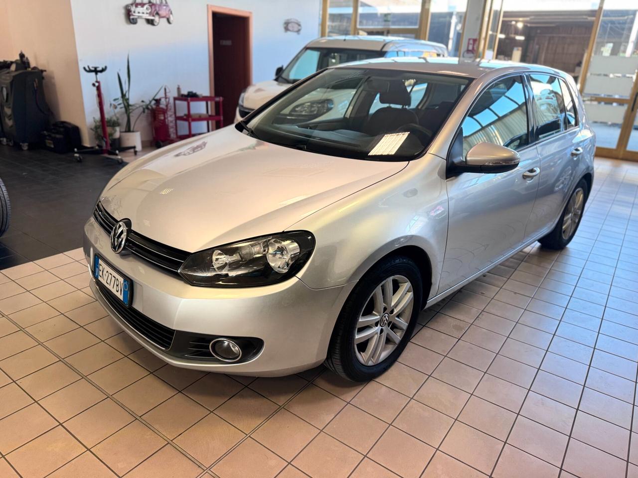 Volkswagen Golf 1.6 TDI DPF 5p. Highline