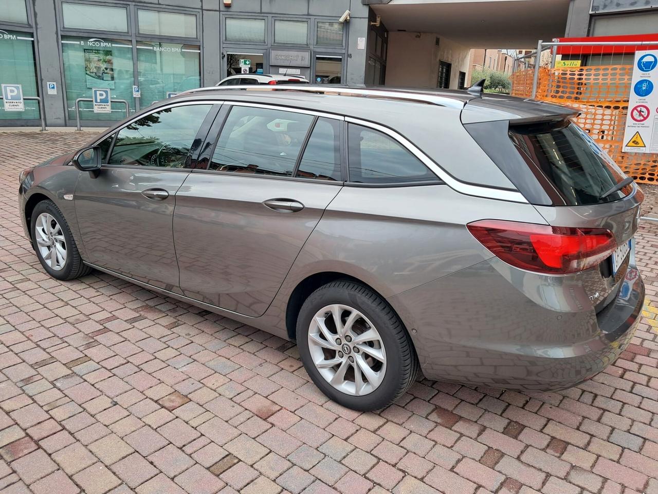 Opel Astra 1.5 CDTI 122 CV S&S Sports Tourer Business Elegance