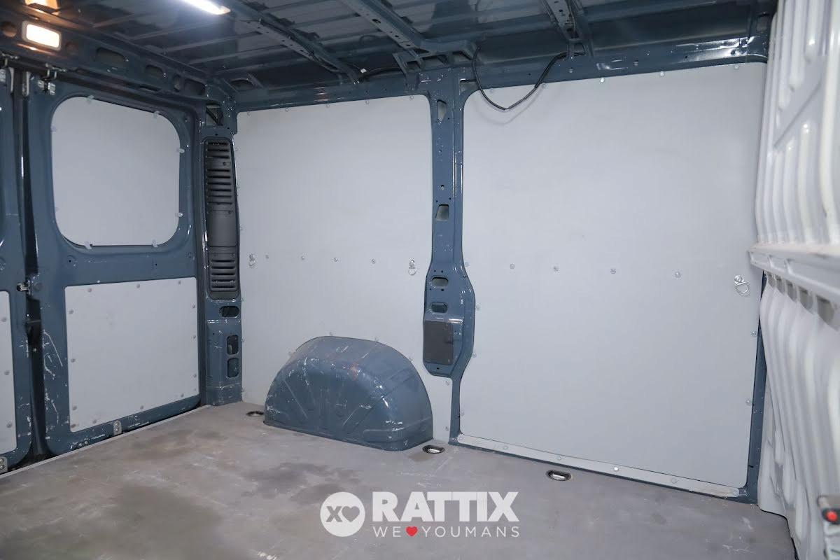 Peugeot Boxer 330 2.2 BlueHDI 120CV L1H1 (IVA ESCLUSA)