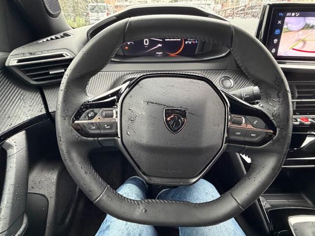 Peugeot 2008 PureTech 100 S&S Allure