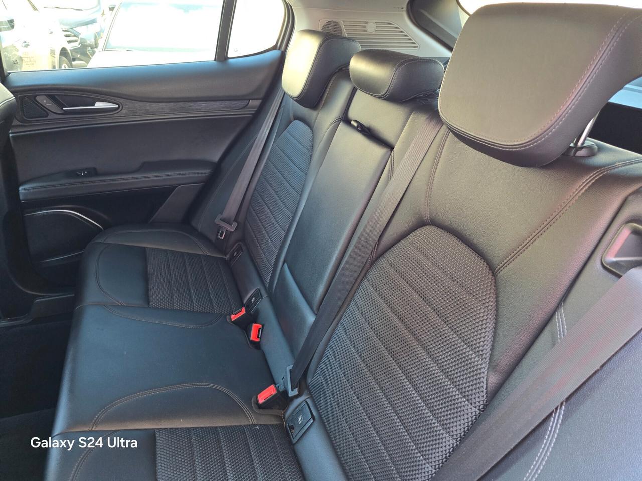 Alfa Romeo Stelvio 2.2 Turbodiesel 160 CV AT8 RWD Business