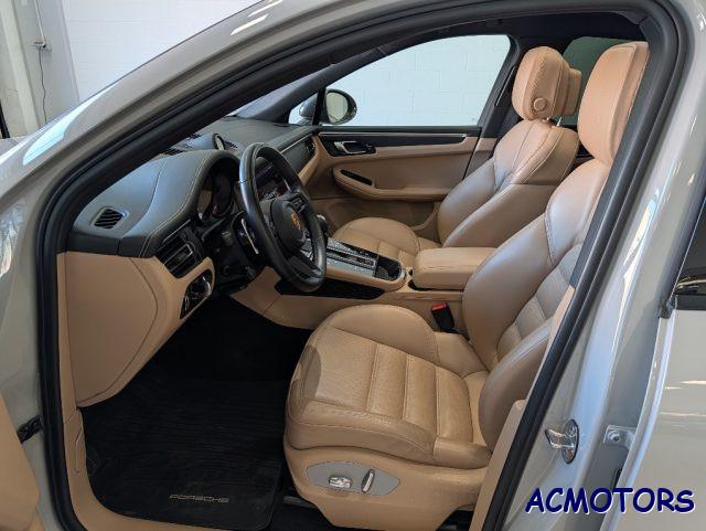 PORSCHE Macan 2.0 T