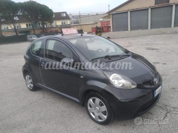 TOYOTA Aygo 1.0 12V VVT-i 3 porte Sol