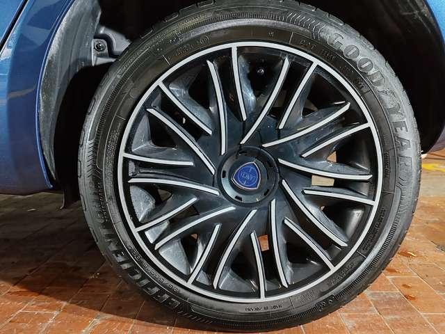 Lancia Ypsilon 1.0 Hybrid 70cv Gold Car Play + Telecamera