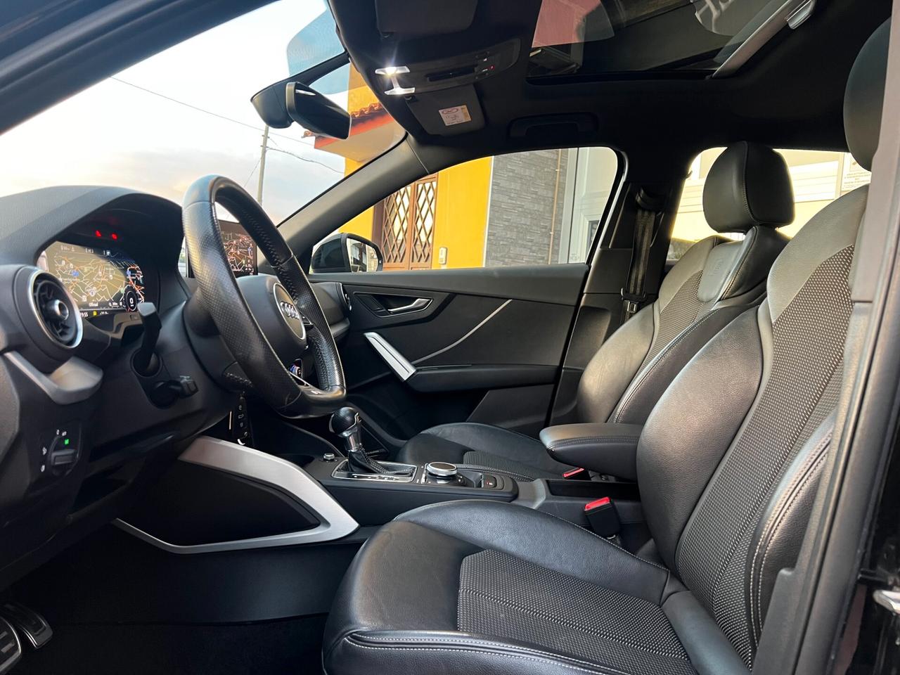 Audi Q2 30 TDI S tronic-2xS Line-TETTO-FULL