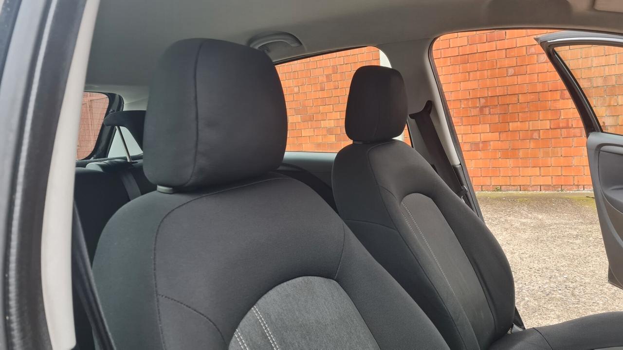 AUTO IN ARRIVO GRANDE PUNTO IDEALE X NEOPATENTATI