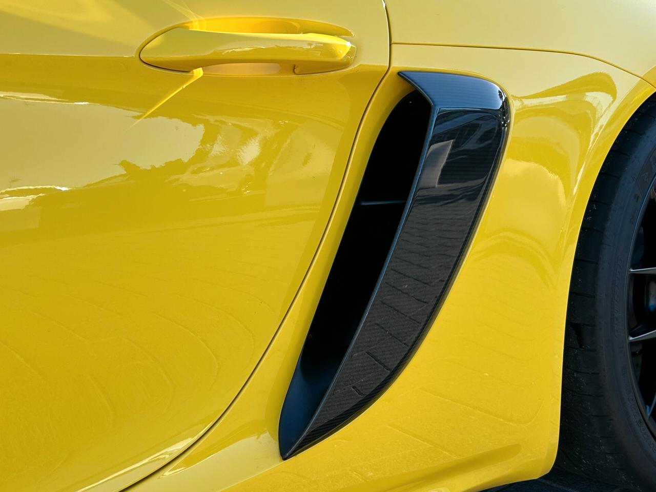 Porsche Cayman 718 4.0 GT4 RS pdk