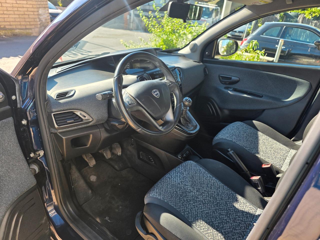 Lancia Ypsilon 1.2 69 CV 5 porte GPL Ecochic Elefantino Blu
