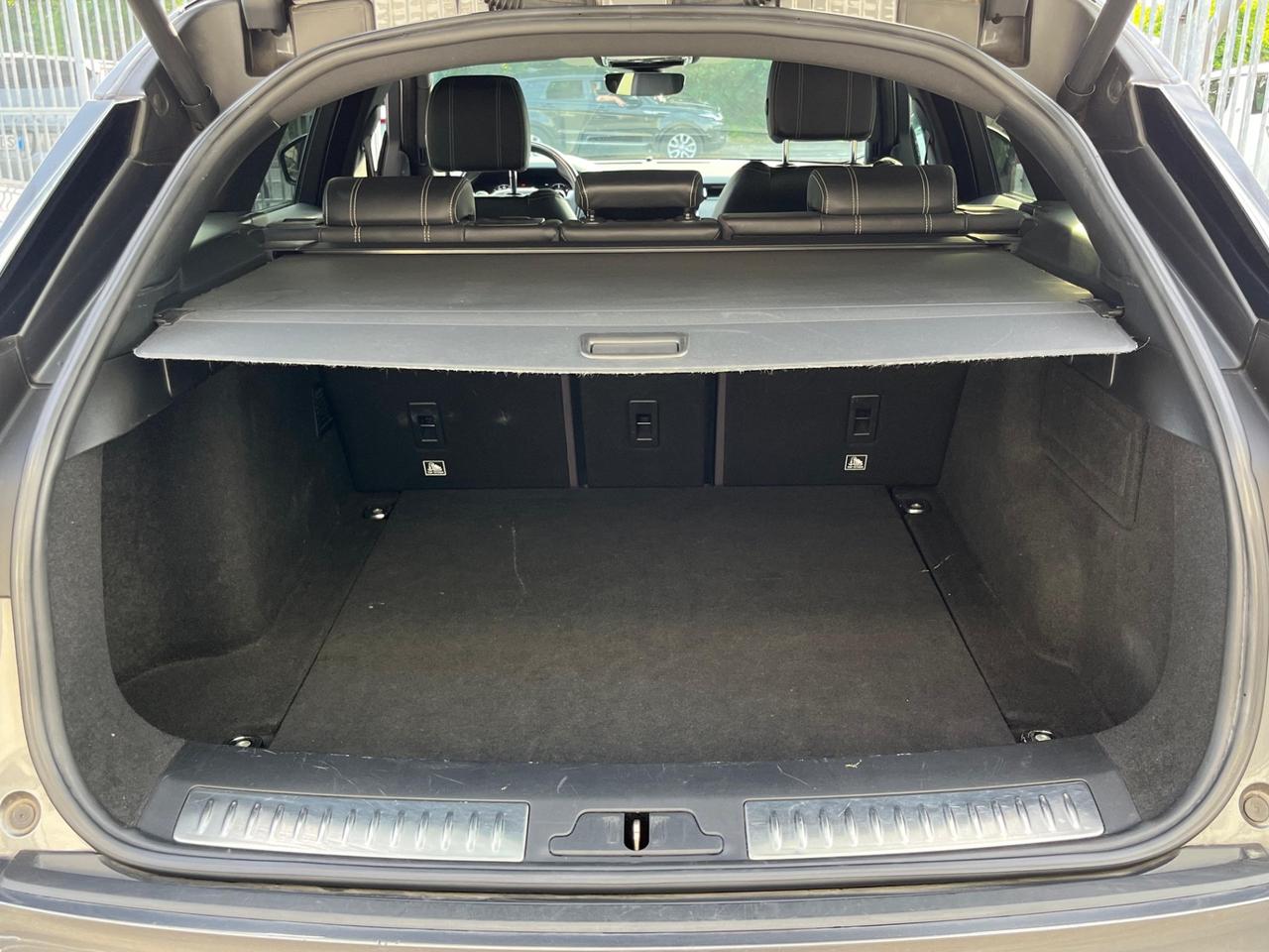 Land Rover Range Velar 2.0D I4 240 CV R-Dynamic