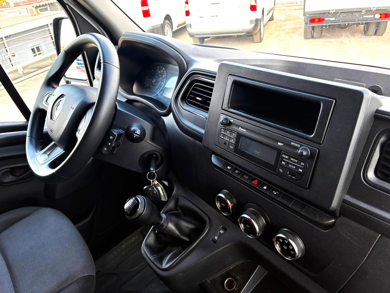 Renault Master 2.3 tdci 150 cv L2H2