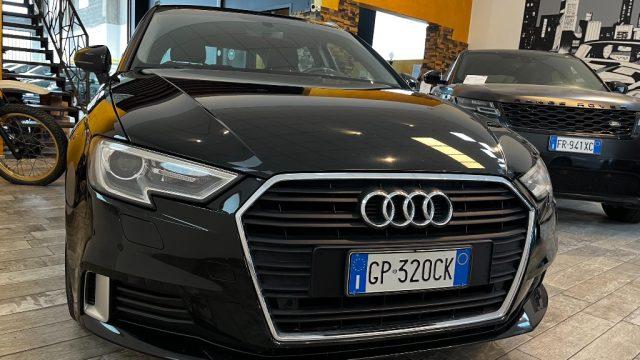AUDI A3 SPB 30 TDI S tronic Sport- COCKPIT