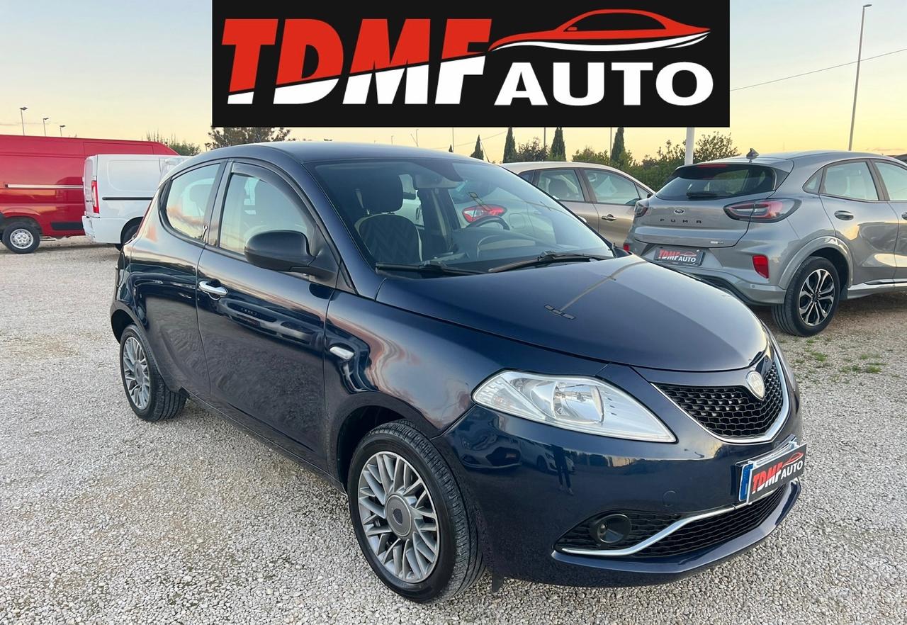 Lancia Ypsilon 1.3 MJT 95 CV 5 porte Platinum