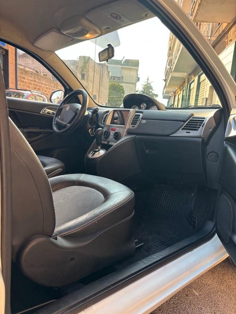 Lancia Ypsilon 1.3 MJT 75 CV MomoDesign