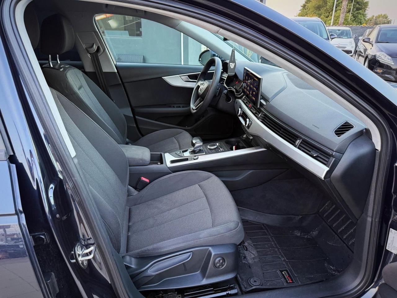 Audi A4 Avant 2.0 TDI 190 CV ultra S tronic Design