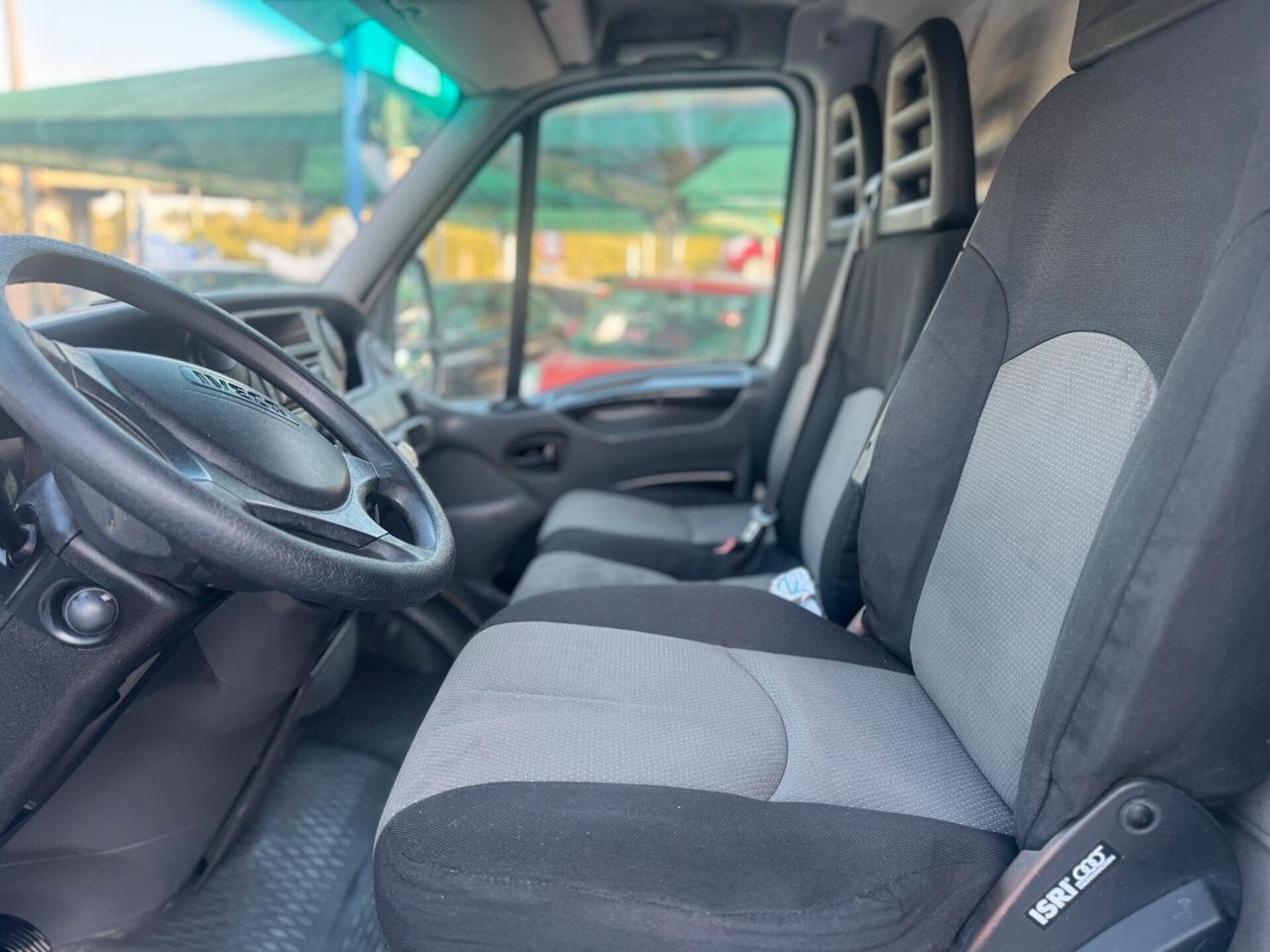 IVECO DAILY 2.3 DIESEL TETTO ALTO PASSO MEDIO 2012