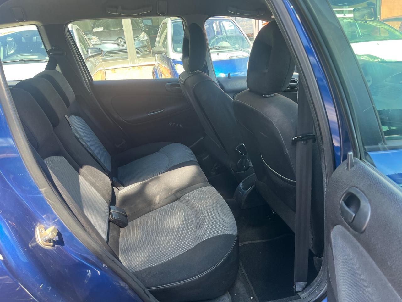 Peugeot 206 1.4 HDi SW S-km 197000-