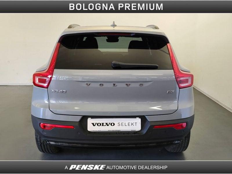 Volvo XC40 B3 automatico Plus Dark