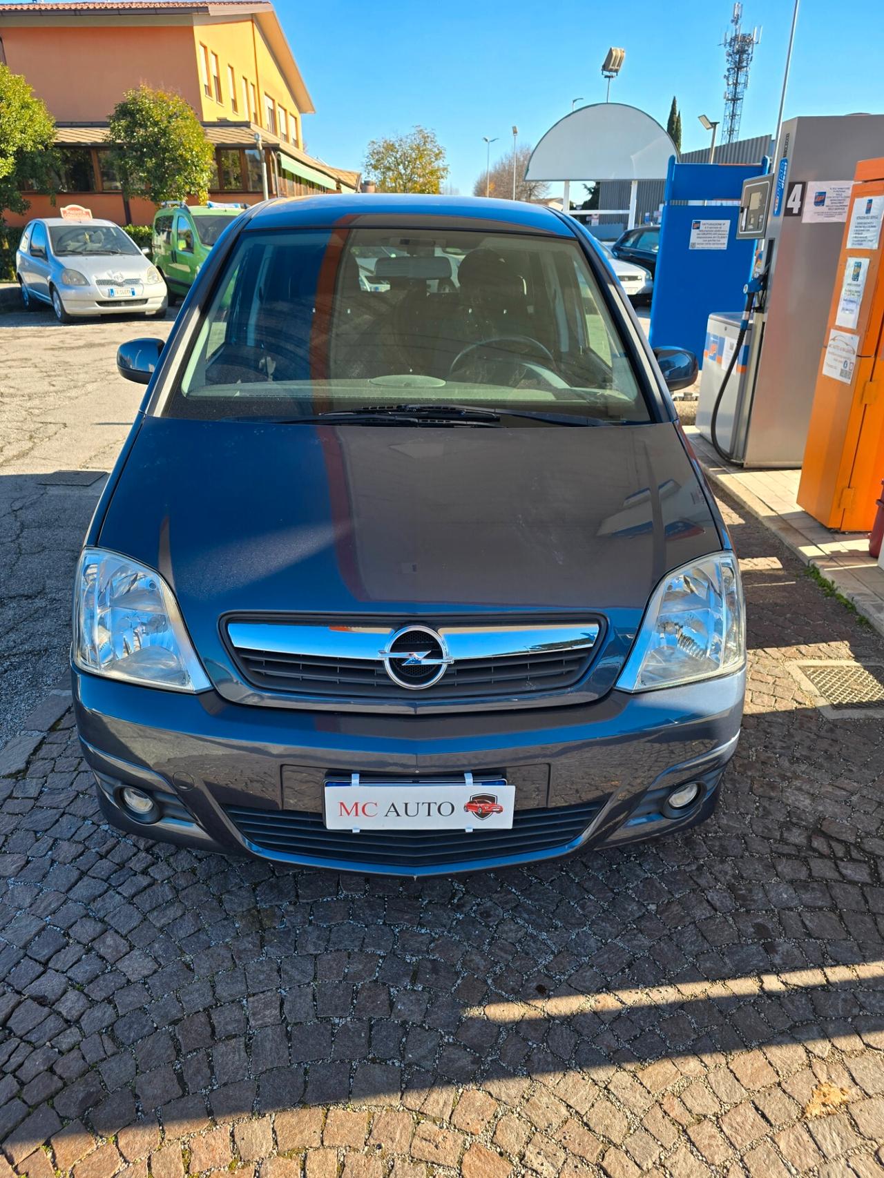 Opel Meriva 1.6 16V Cosmo con 196.000km