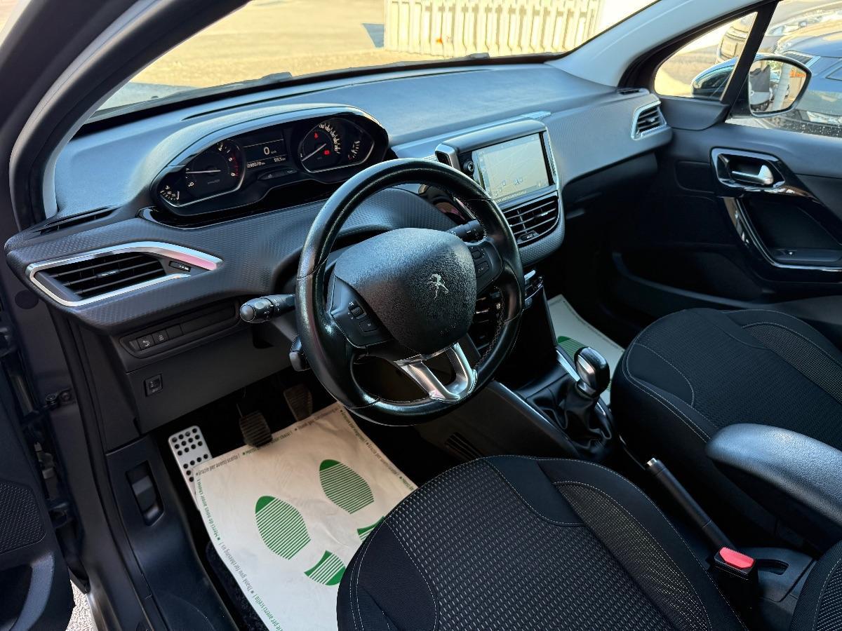 PEUGEOT 208 1.6 BlueHDi 100 5p. Allure; Grigio Opaco; Navi; Telecamera;