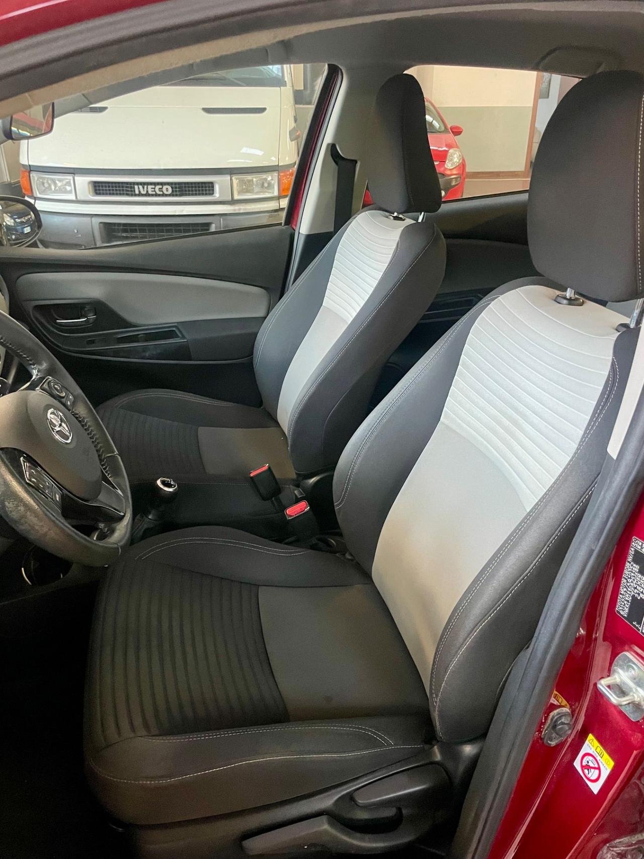 Toyota Yaris 1.0 5 porte Active per neopatentati