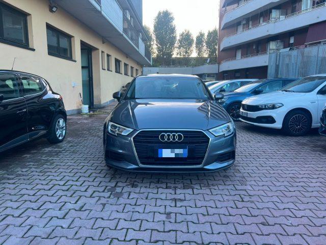 AUDI A3 Sedan 1.5 TFSI COD S tronic Business