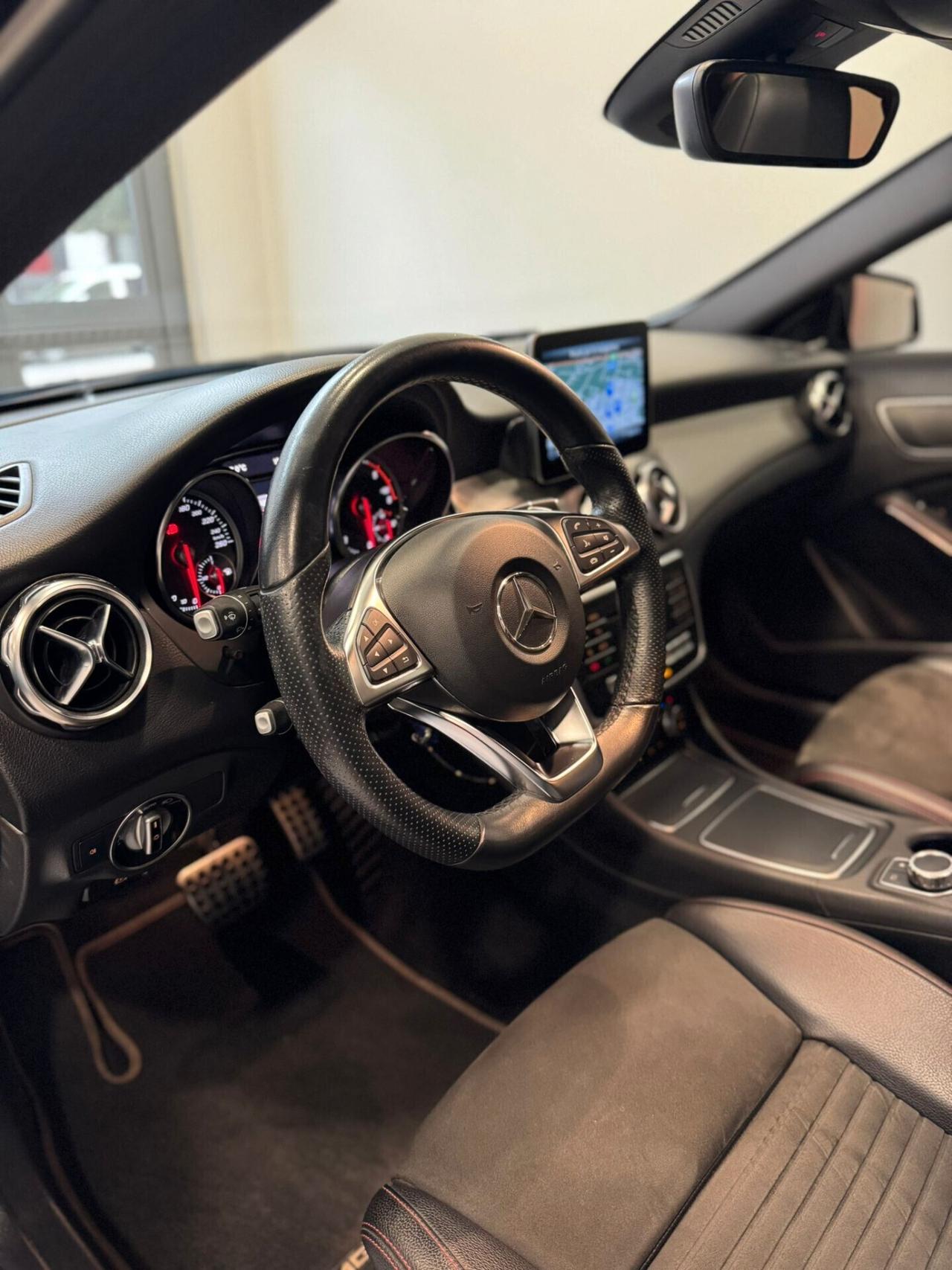 Mercedes-benz GLA 200 TETTO APRIBILE
