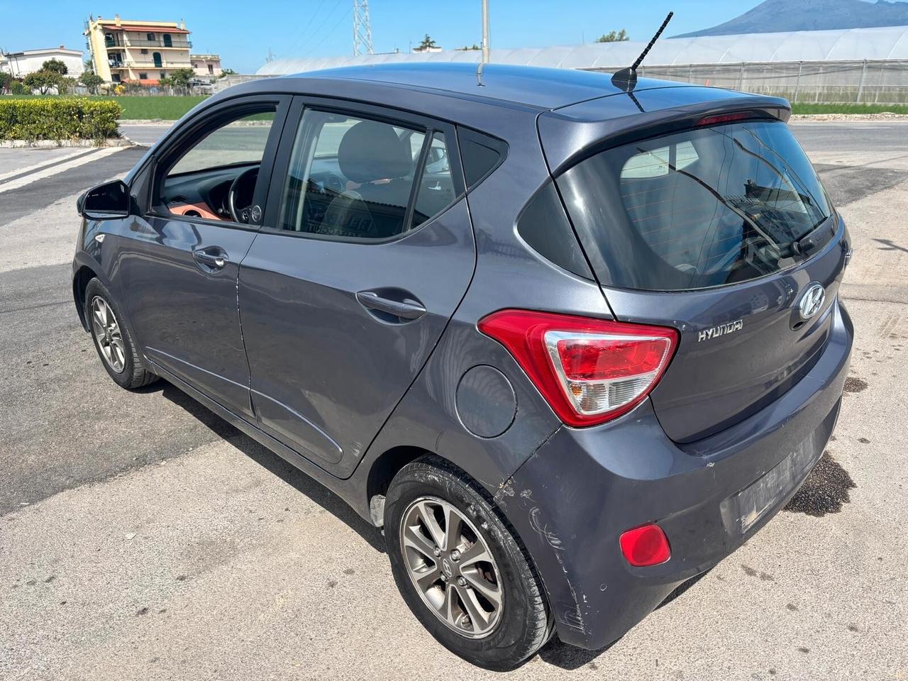 Hyundai i10 CAMBIO AUTOMATICO / GPL