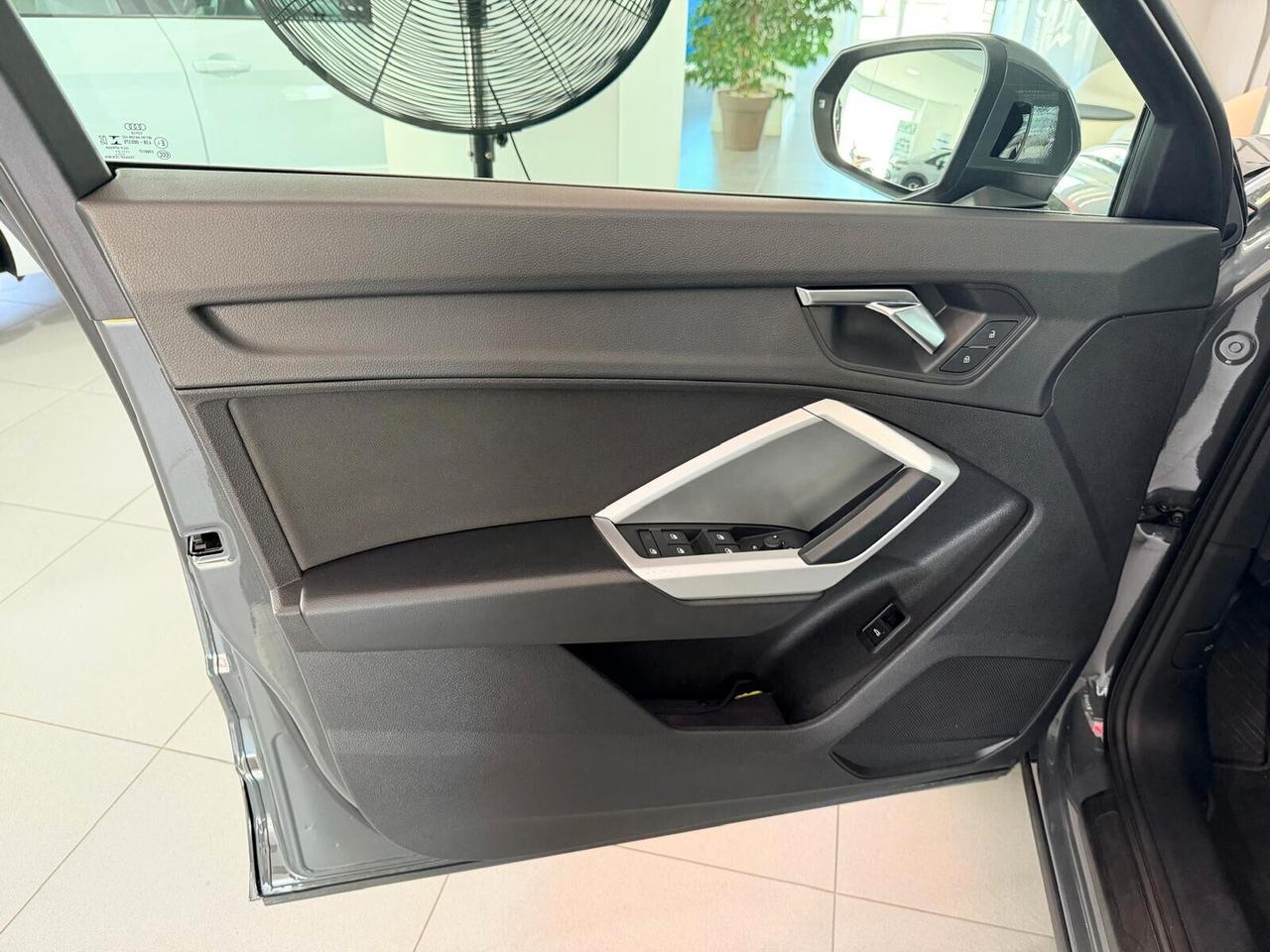 Audi Q3 SPB 35 TDI S tronic Business Plus