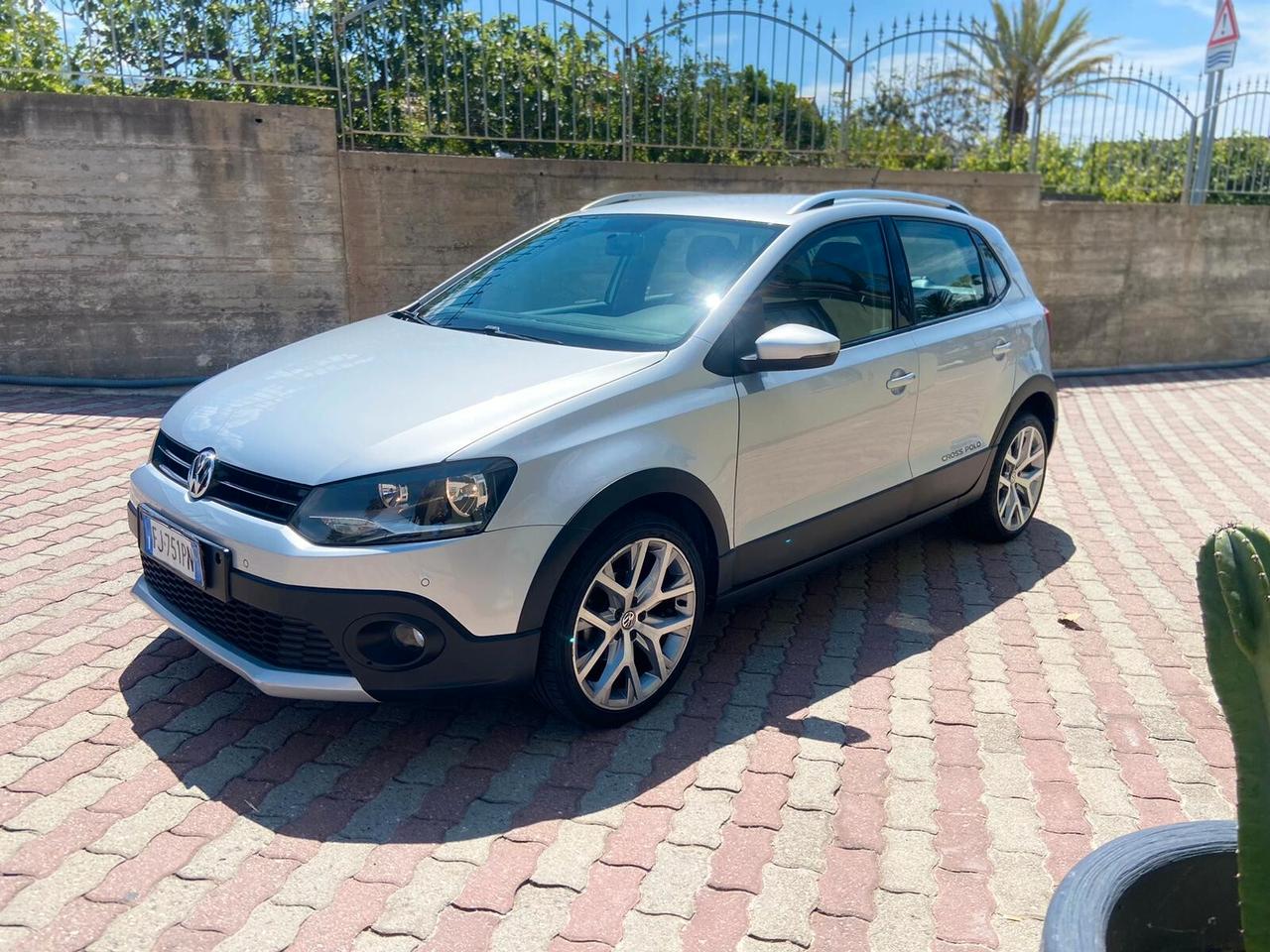Volkswagen Cross Polo 1.4 TDI 90cv 5p. Bluemotion Technology