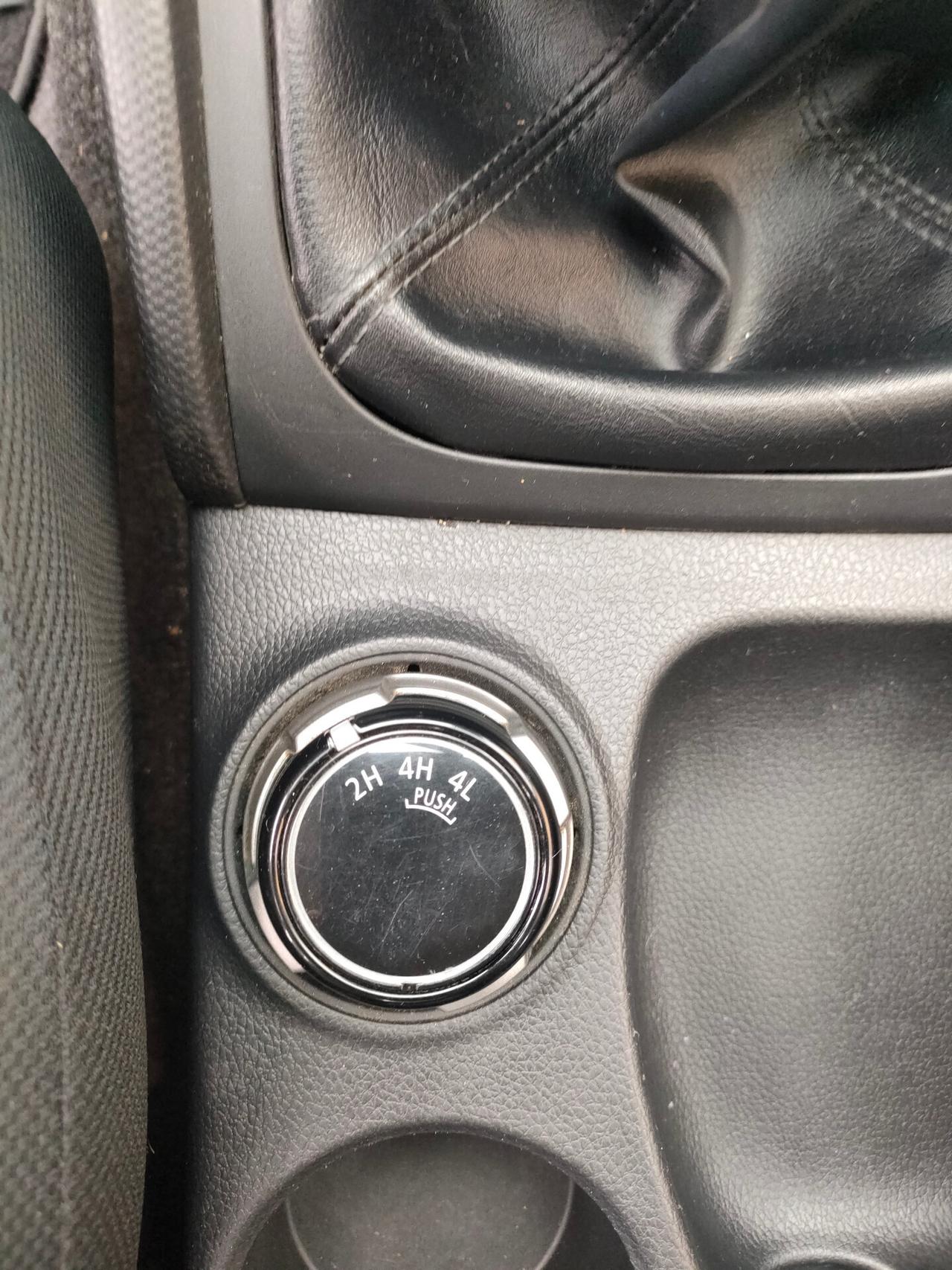 Mitsubishi L200 2.3 TD 4WD IVA ESCLUSA