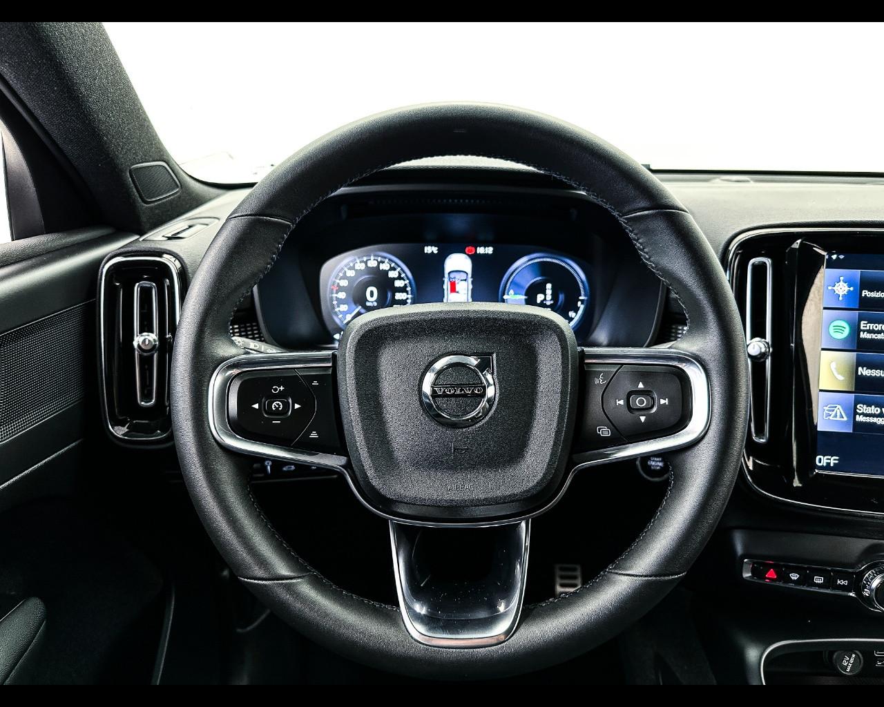 VOLVO XC40 (2017-->) - XC40 T5 Recharge Plug-in Hybrid automatico Plus Dark