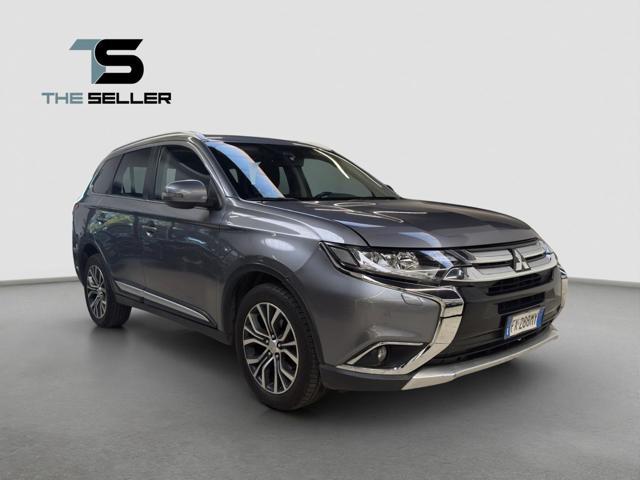 MITSUBISHI Outlander 2.2 DI-D 4WD Instyle Plus SDA 7 posti*IVA ESPOSTA*