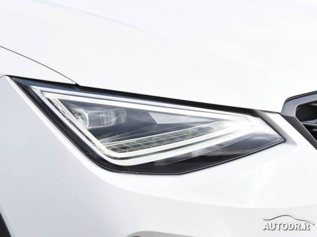 SEAT Arona 1.0 TGI FR Fari LED, Retrocamera, Full Link