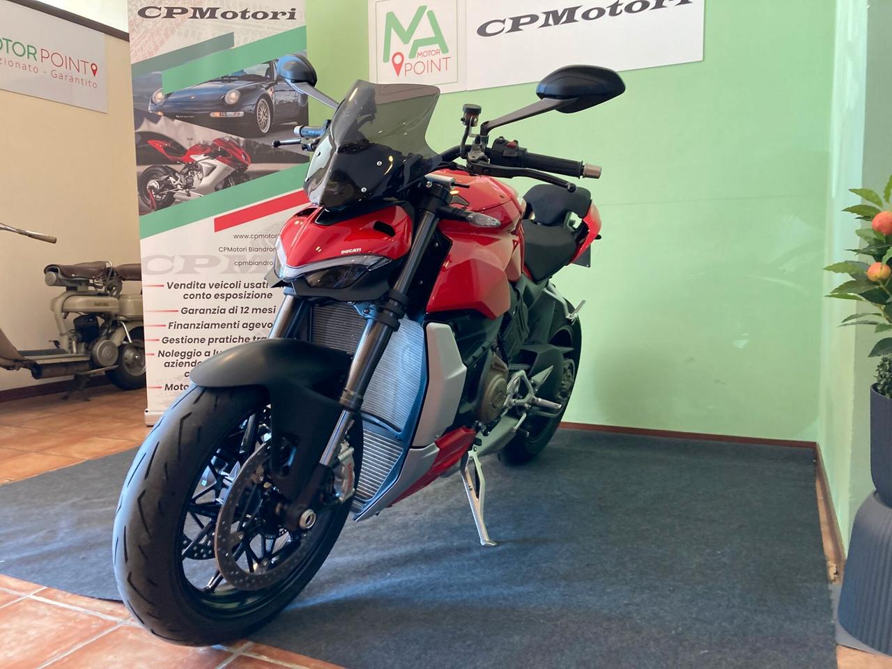 Ducati Streetfighter V4