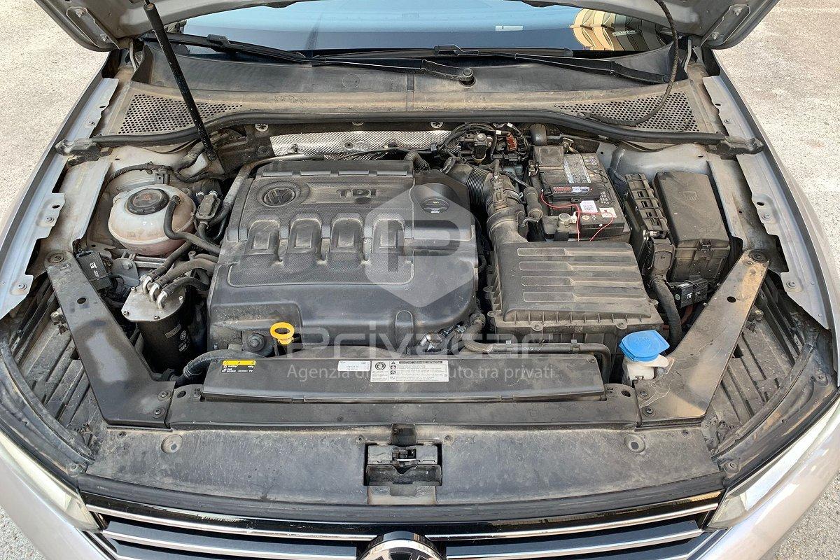 VOLKSWAGEN Passat Variant 1.6 TDI SCR DSG Business BMT