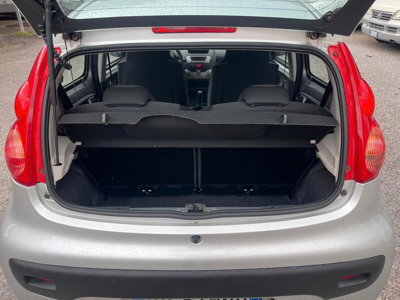 Peugeot 107 1.0 68CV 5p. Allure 70.000KM