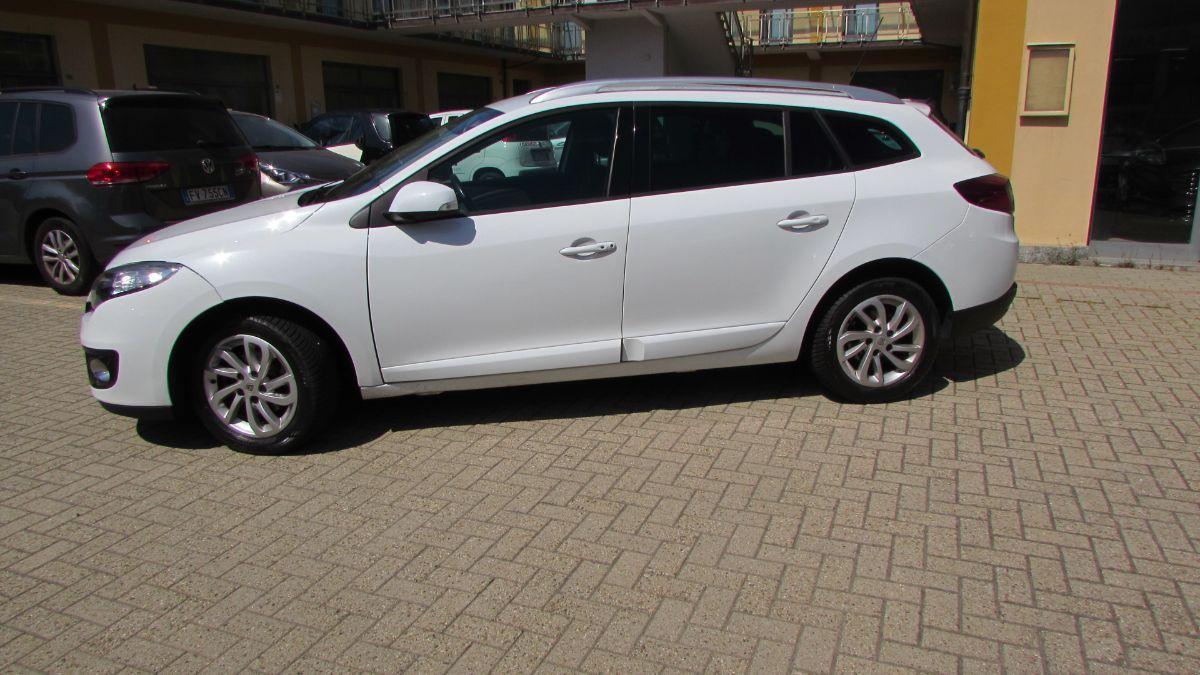 RENAULT - MÃ©gane SporTour SporTour 1.5 dci Runaway 110cv