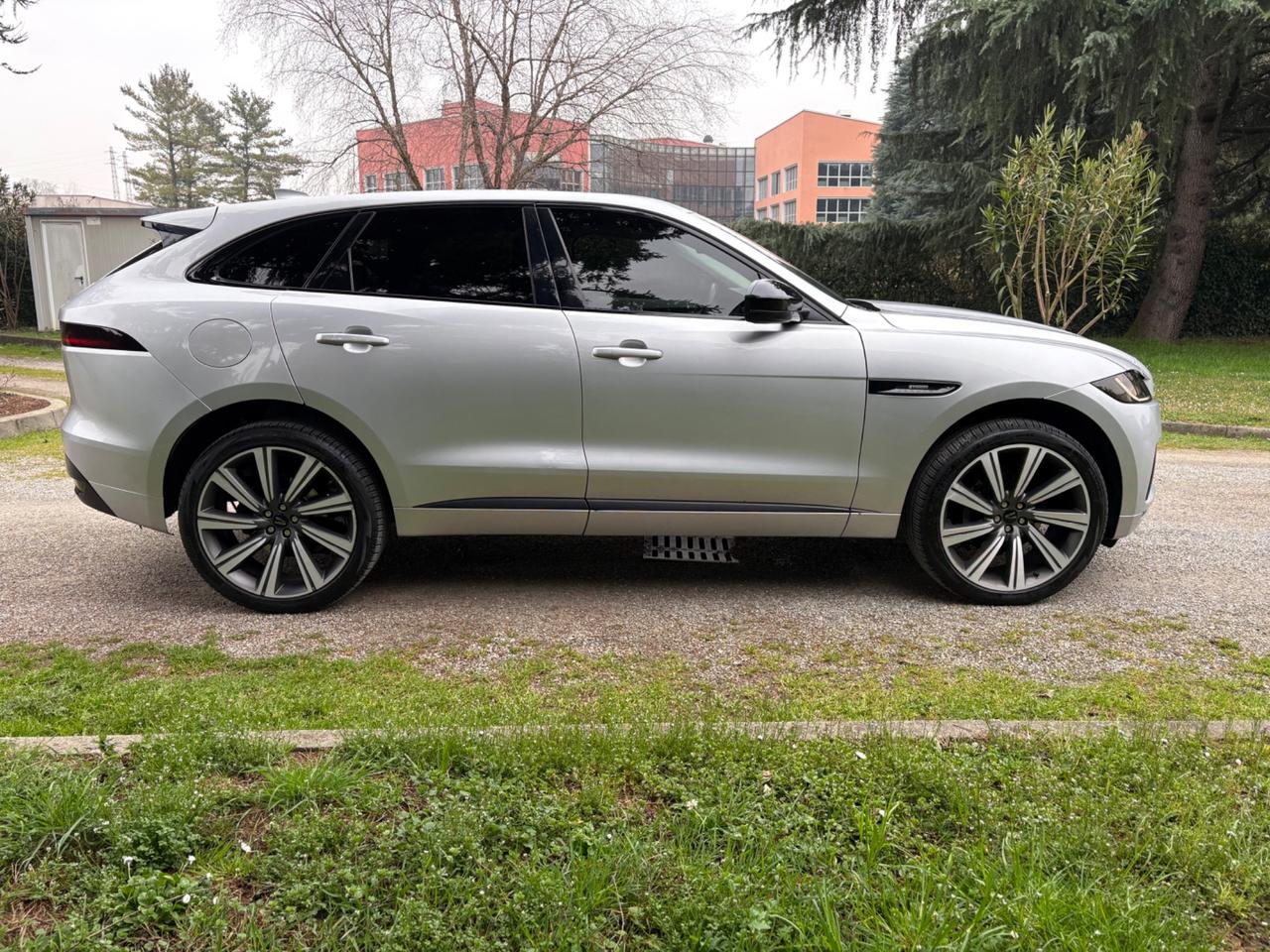 Jaguar F-Pace 2.0d R-Sport awd 180cv auto