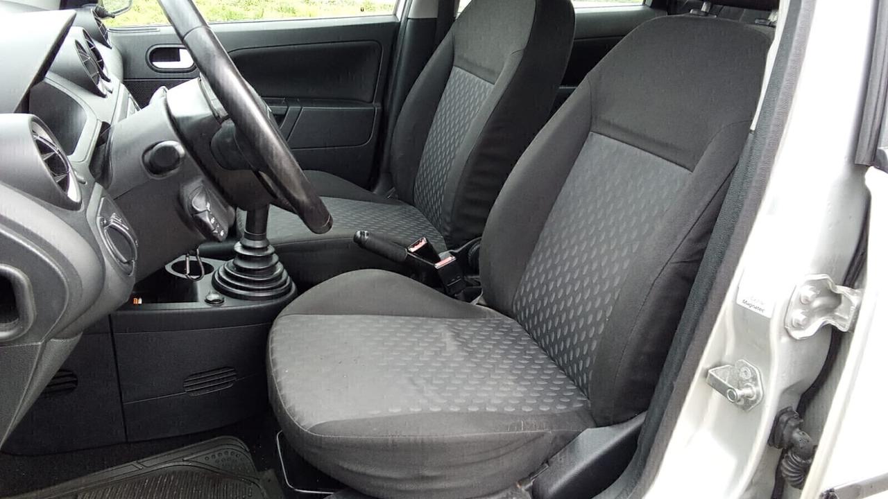 Ford Fiesta 1.2 16V benzina 5p.