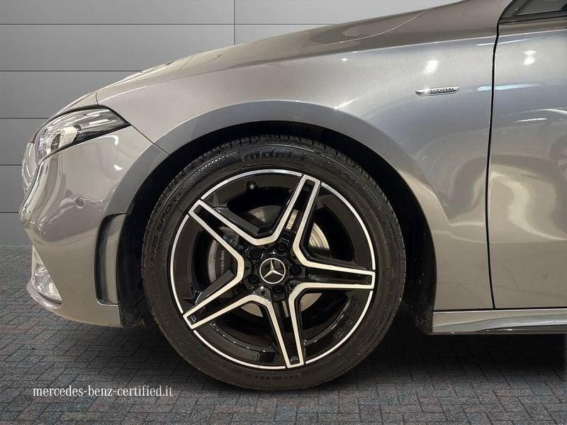 Mercedes-Benz Classe A A 180 d Premium Night edition Plus auto