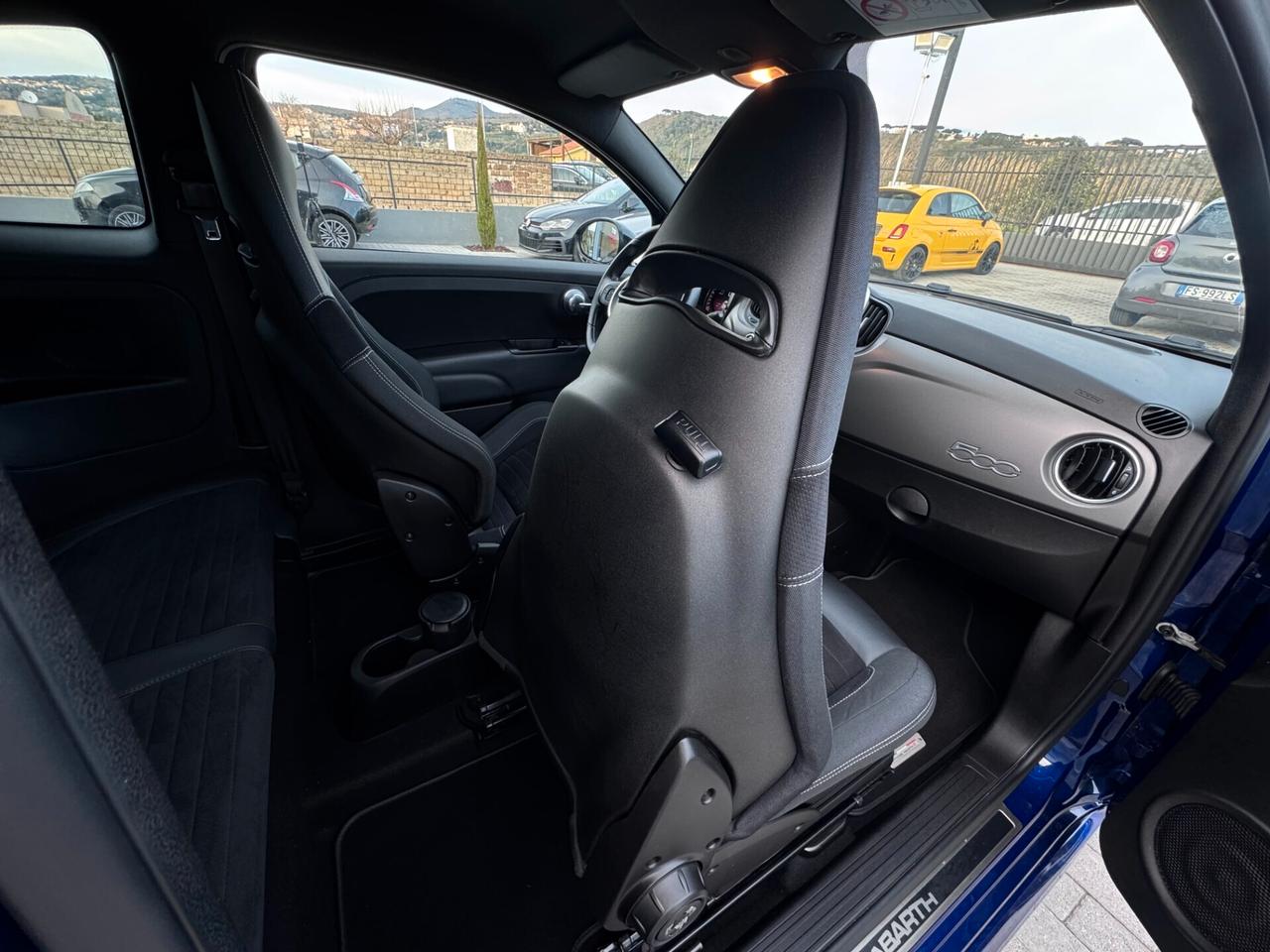 Abarth 595 1.4 Turbo T-Jet 165 CV Turismo 70° ANNIVERSARY SABELT FULL