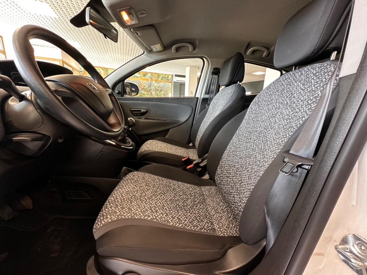 Lancia Ypsilon 1.2 69 CV 5 porte GPL Ecochic Elefantino Blu