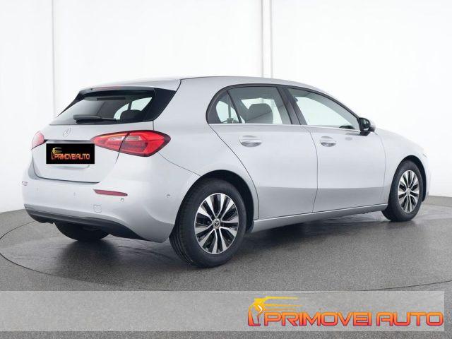 MERCEDES-BENZ A 180 d Business
