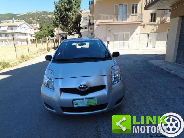 TOYOTA Yaris 1.0 5 porte