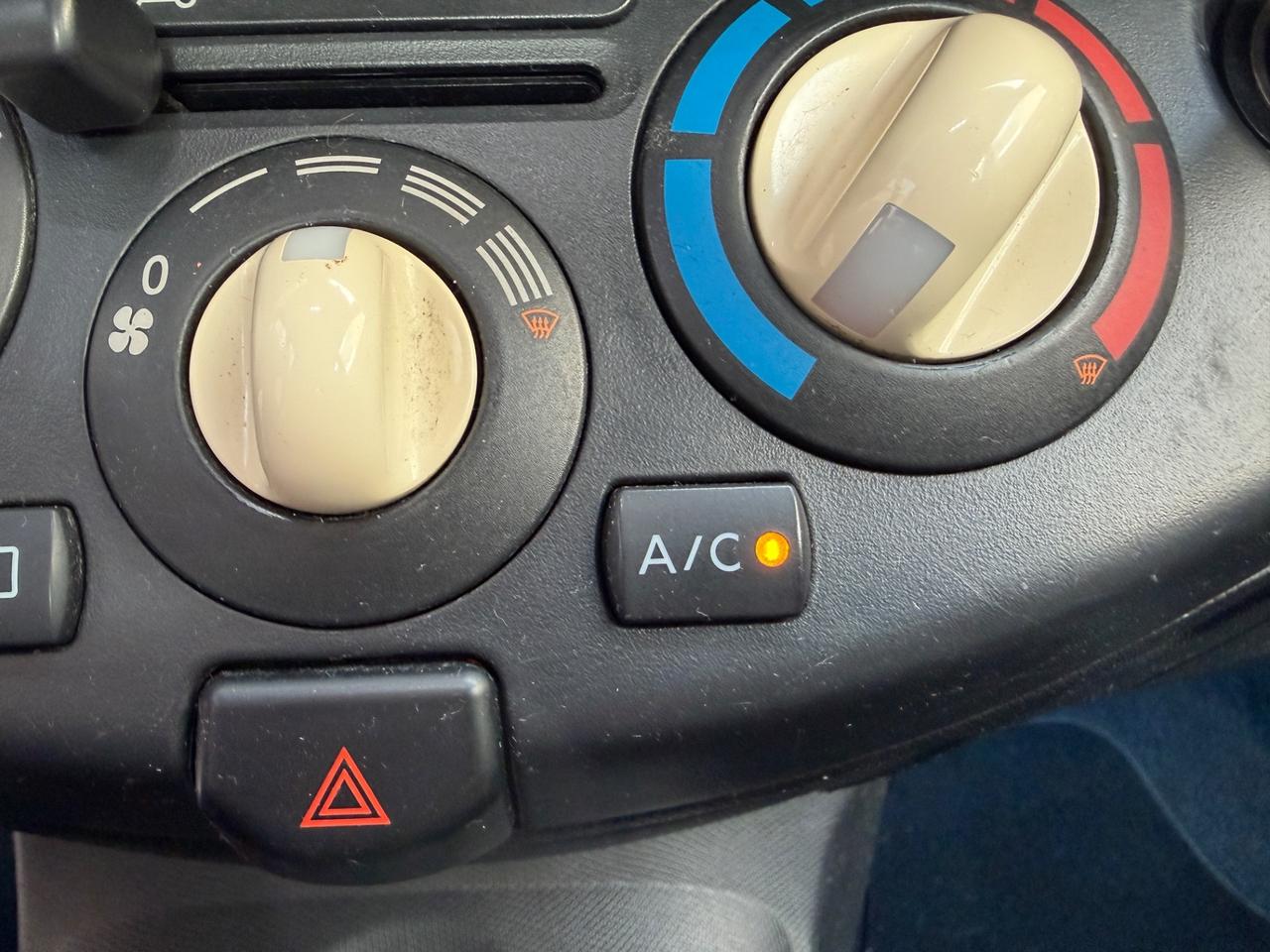 NISSAN MICRA 1.2 BENZINA EURO4 NEOPATENTATI